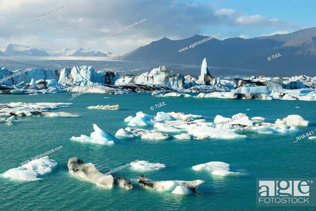 Stock Photo: Glacier Vatnajokull and iceberg in the lagoon of Jokulsarlon, Iceland, Polar Regions.