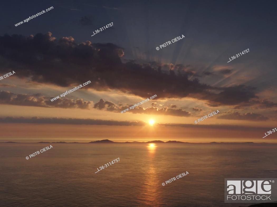 Stock Photo: Sunset as seen from Neiste Point. Isle of Skye. Scotland.