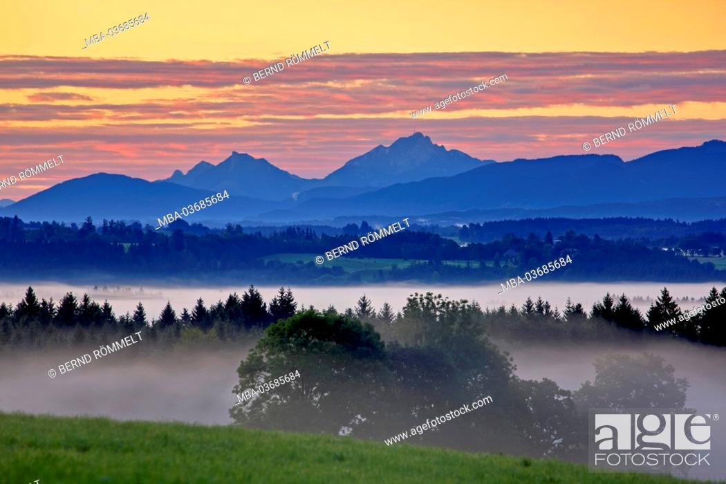 Stock Photo: Germany, Bavaria, Upper Bavaria, Pfaffenwinkel, Tölzer country, Faistenberg, Hohenleiten, Alpine foothills, Wendelstein, Mangfallgebirge,.