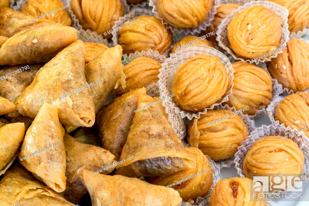 Stock Photo: Morocco, High Atlas, Marrakesh, Gueliz, rue de la Liberte, pastry Chez Mme Alami (Al Jawda) briouates with honey and stuffed with marzipan.