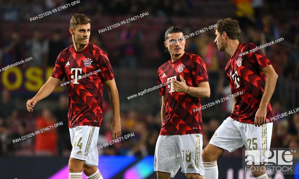 Stock Photo: 26 October 2022, Spain, Barcelona: Soccer: Champions League, FC Barcelona - FC Bayern Munich, Group stage, Group C, Matchday 5 at Camp Nou.