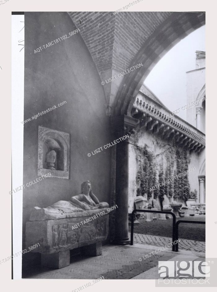 Photo de stock: Lazio Viterbo Tarquinia Palazzo Vitelleschi, this is my Italy, the italian country of visual history, Exterior views of Palazzo and museum as well as interior.