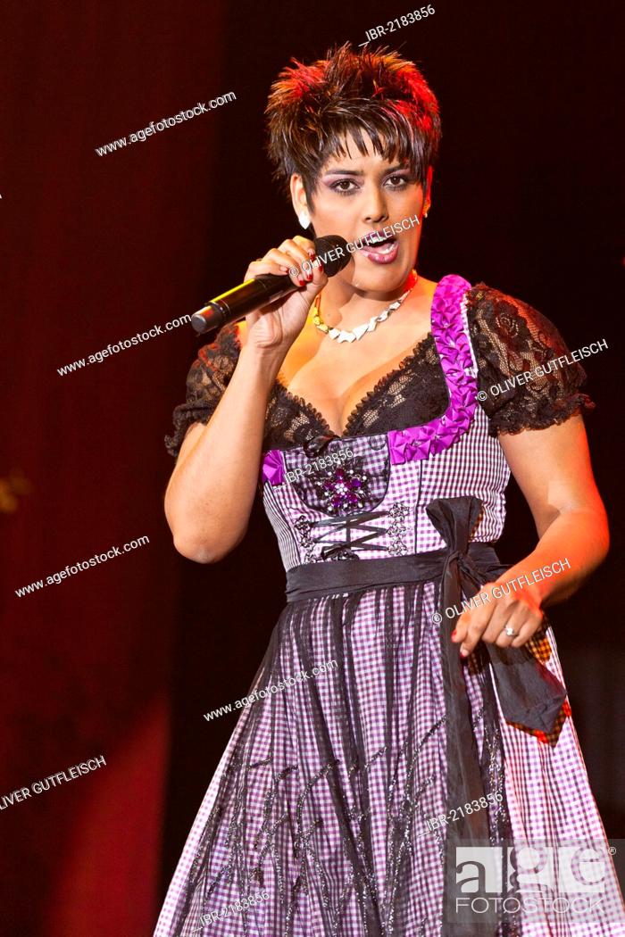 Parasiet Gymnast ~ kant The Swiss pop and folk music singer Sarah-Jane performing live at the  Schlager Nacht 2012, Stock Photo, Picture And Rights Managed Image. Pic.  IBR-2183856 | agefotostock