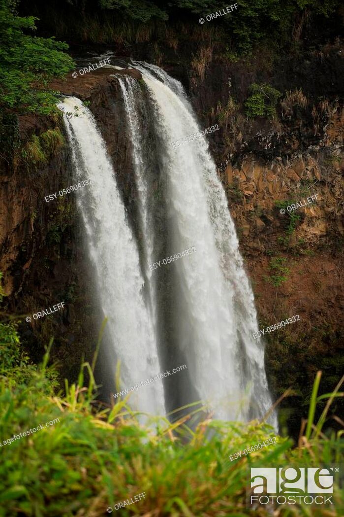 Stock Photo: The 173 foot Wailua Falls near Lihue on Kaua'i Island, Hawai'i.