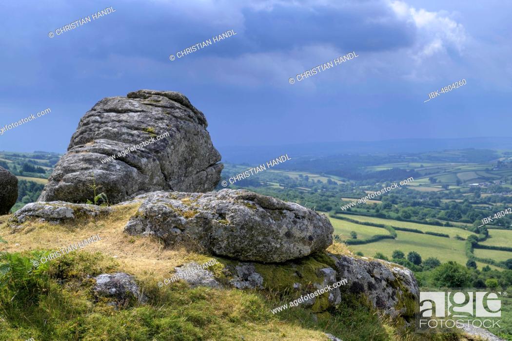 Stock Photo: Thunderclouds, Bonehill Rocks, Dartmoor NP, Widecombe-in-the-Moor, England, Great Britain.