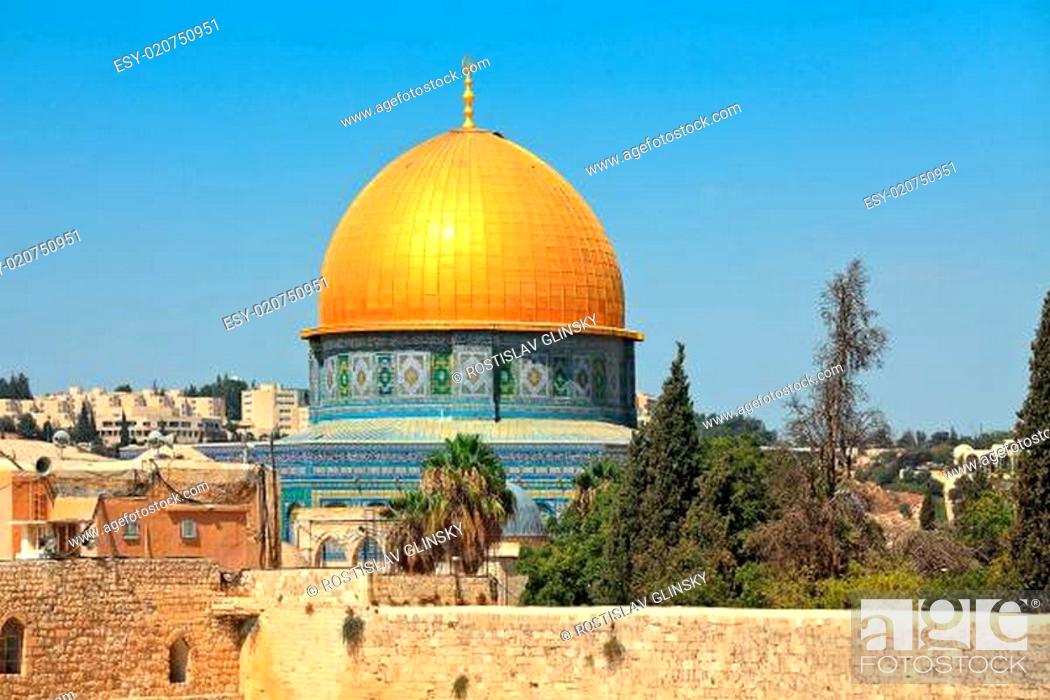 Stock Photo: View of golden dome of famous Dome of the Rock mosque in Old City of Jerusalem, Israel.