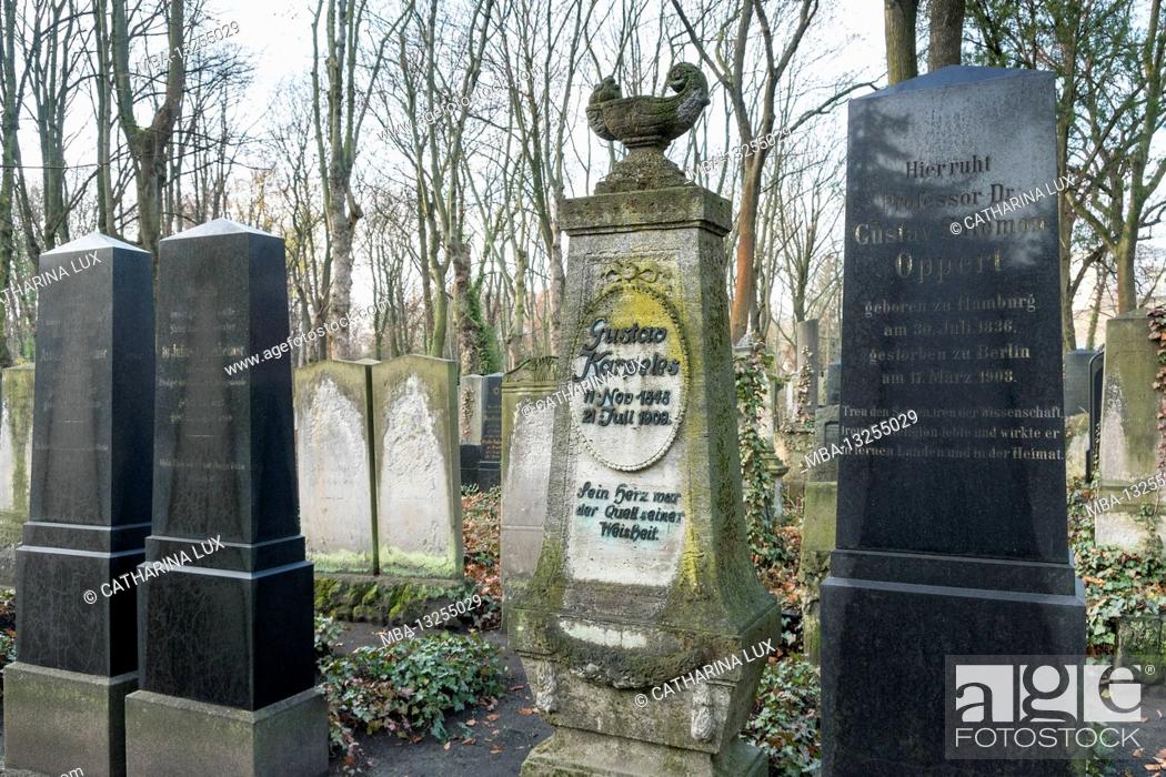 Stock Photo: Berlin, Jewish cemetery Berlin Weissensee, largest surviving Jewish cemetery in Europe, row of honor, field A1, grave stele with a base and crown.