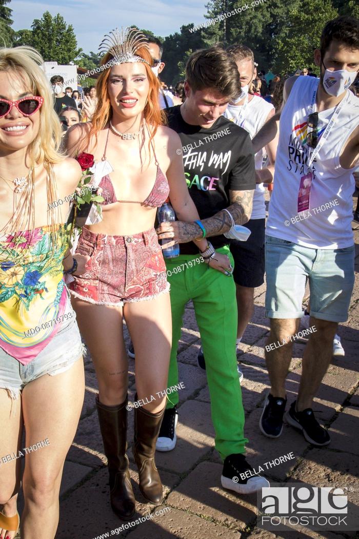 Auto floor Classify Kaili Thorne, Bella Thorne and Benjiamin Mascolo at the Milan Gay Pride  held at the Arco della Pace, Stock Photo, Picture And Rights Managed Image.  Pic. MDO-08719793 | agefotostock