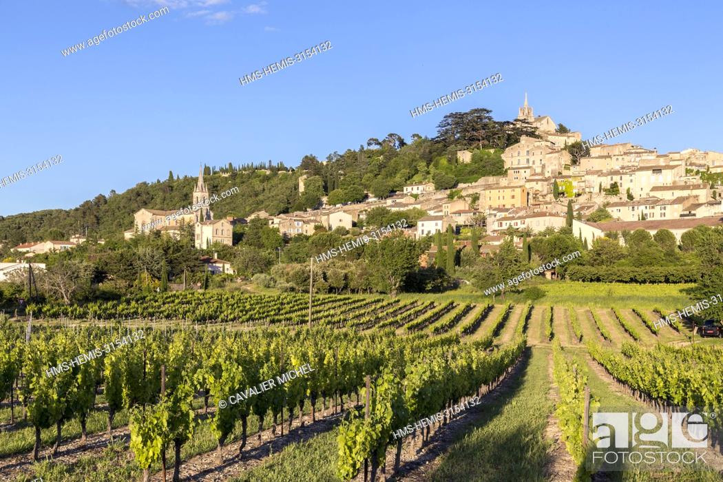 Stock Photo: France, Vaucluse, regional natural reserve of Luberon, Bonnieux.