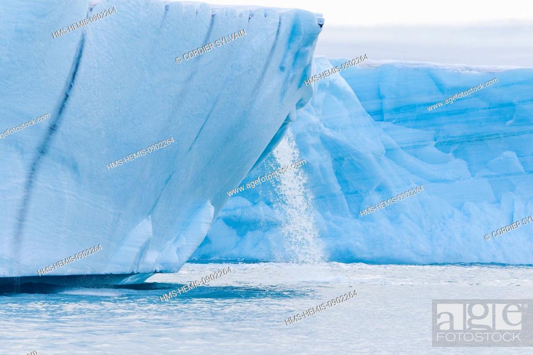 Stock Photo: Norway, Svalbard, Nordaustlandet, Brasvell Glacier, ice melting which forms rivers and fountains.