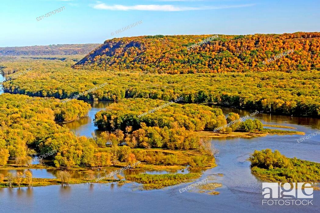 Stock Photo: Colorful Bluffs above the confluence of the Wisconsin and Mississippi Rivers in Fall.