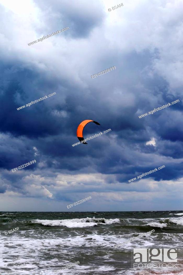 Stock Photo: Power kite at windy sky before rain.