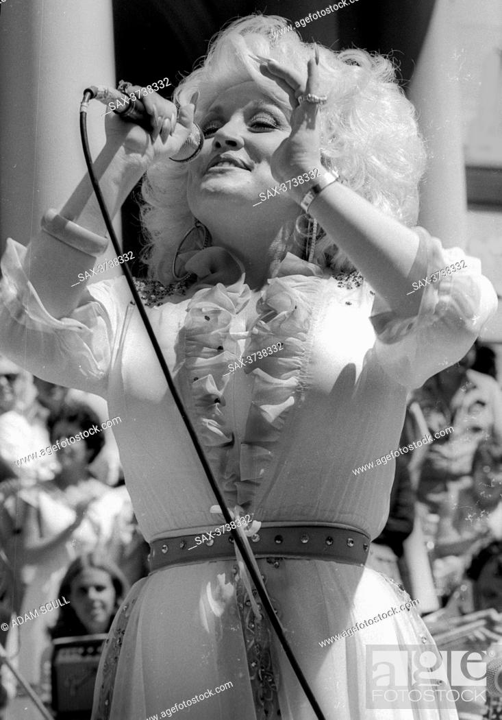 Stock Photo: Dolly Parton 1978.Photo By Adam Scull/PHOTOlink.net..