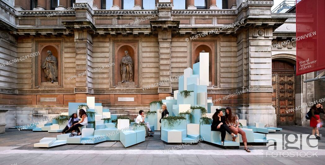 Stock Photo: Courtyard with installation and visitors. Unexpected Hill, London, United Kingdom. Architect: SO? Architecture and Ideas, 2015.