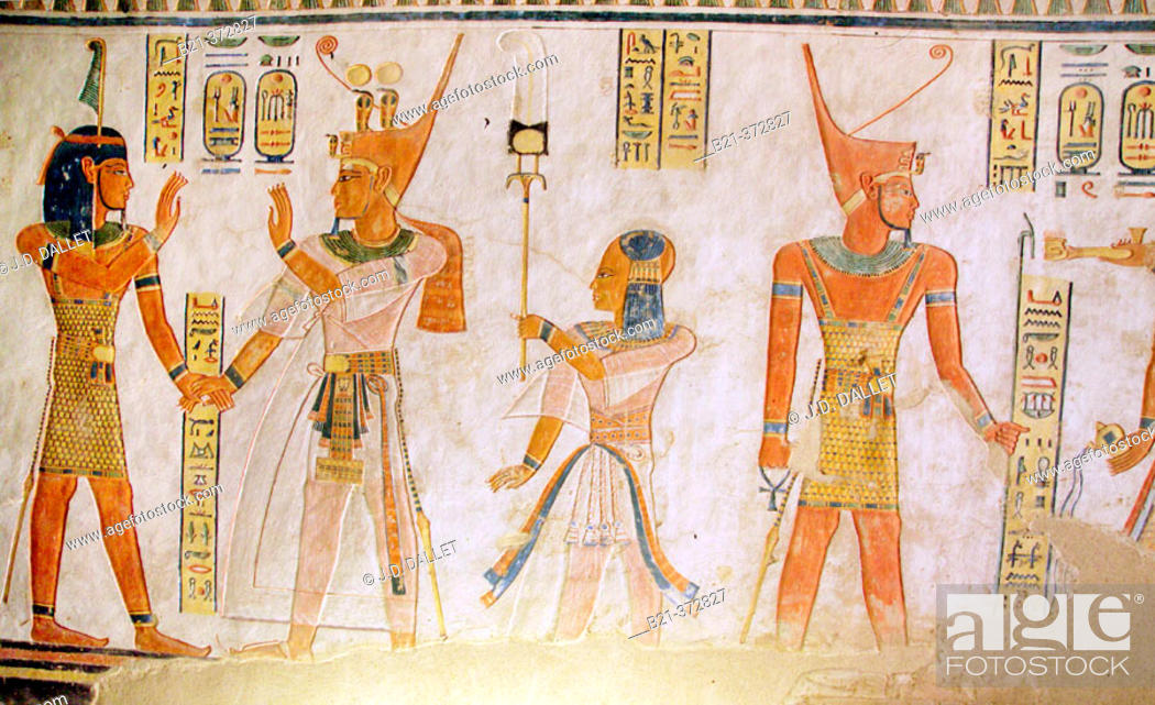 Imagen: Decoration detail: tomb of prince Khaemwaset, son of Ramses III, in the Queens Valley, Luxor West Bank, Egypt.