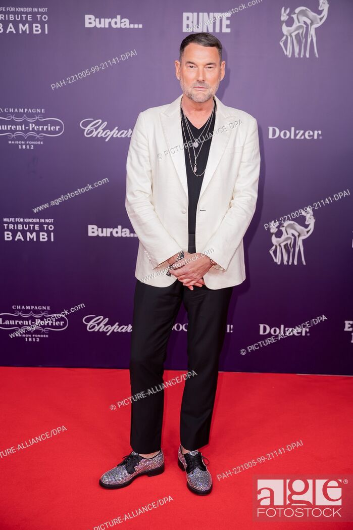 Imagen: 05 October 2022, Berlin: Michael Michalsky, designer, comes to the ""Tribute to Bambi"" charity event. The aim of the Hubert Burda Media event is to draw.