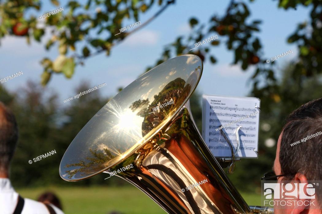Stock Photo: Tuba, Viehabtrieb festival [ceremonial driving down of cattle from the mountain pastures into the valley in autumn] in Simmershausen, Rhoen, Hesse, Germany.