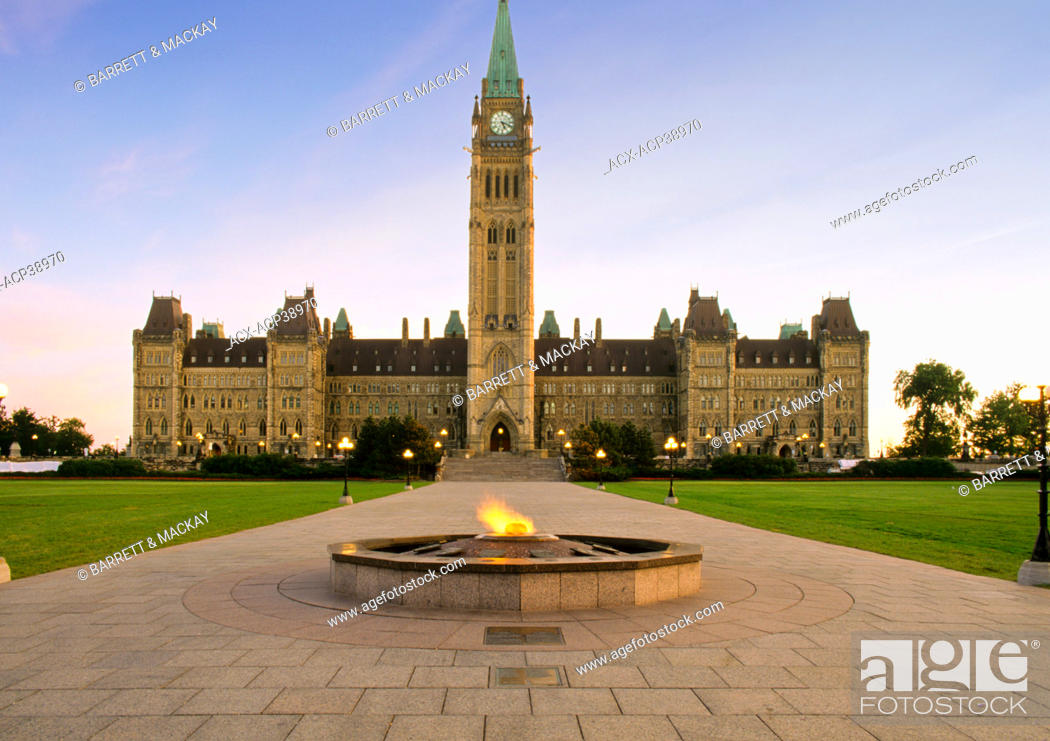Stock Photo: Peace Tower, Eternal Flame, Center Block, Parliament Hill, Ottawa, Ontario, Canada.