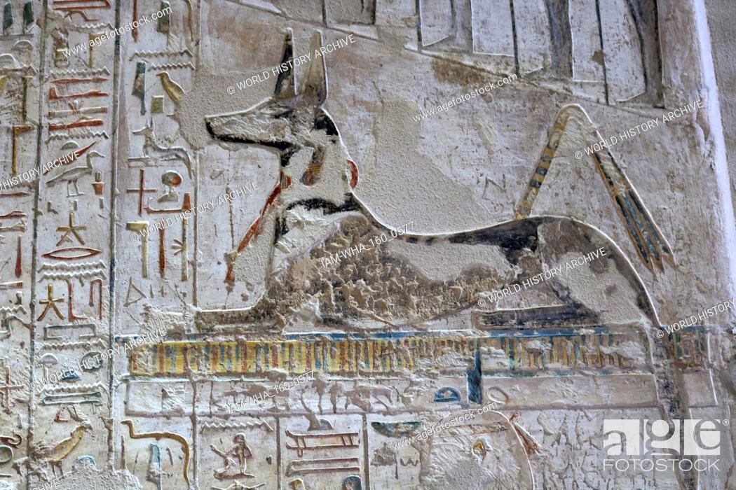 Imagen: A photograph taken within Tomb KV8, located in the Valley of the Kings, used for the burial of Pharaoh Merenptah of Ancient Egypt's Nineteenth Dynasty.