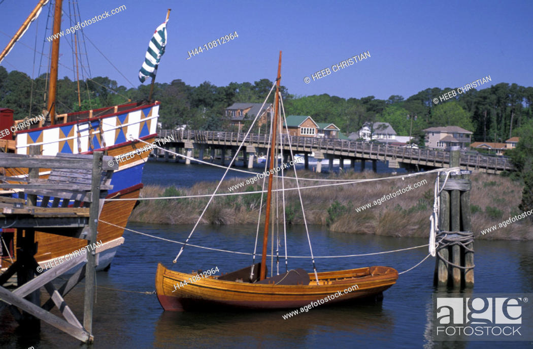 Stock Photo: Festival Park, Roanoke Island, Outer Banks, North Carolina, USA, America, North America, sailing boat, harbour, water.