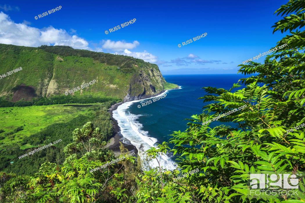 Stock Photo: Waipio Valley, Hamakua Coast, The Big Island, Hawaii USA.