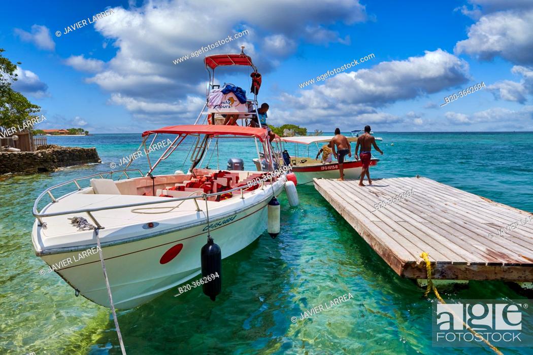 Stock Photo: Oceanarium, San Martin de Pajarales island, Rosario Islands, Cartagena de Indias, Bolivar, Colombia, South America.