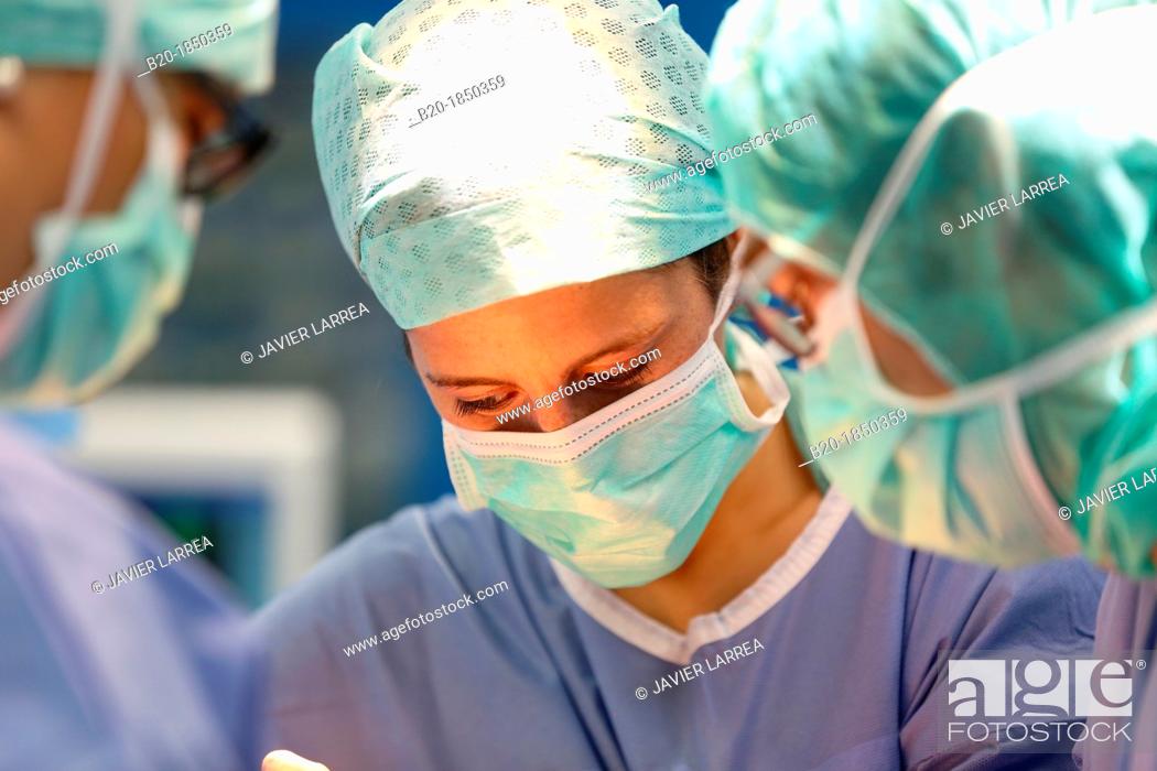 Stock Photo: Hip replacement surgery, Orthopedics and Trauma surgery, Surgeon, Operating Theatre, Donostia Hospital, San Sebastian, Donostia, Gipuzkoa, Basque Country, Spain.
