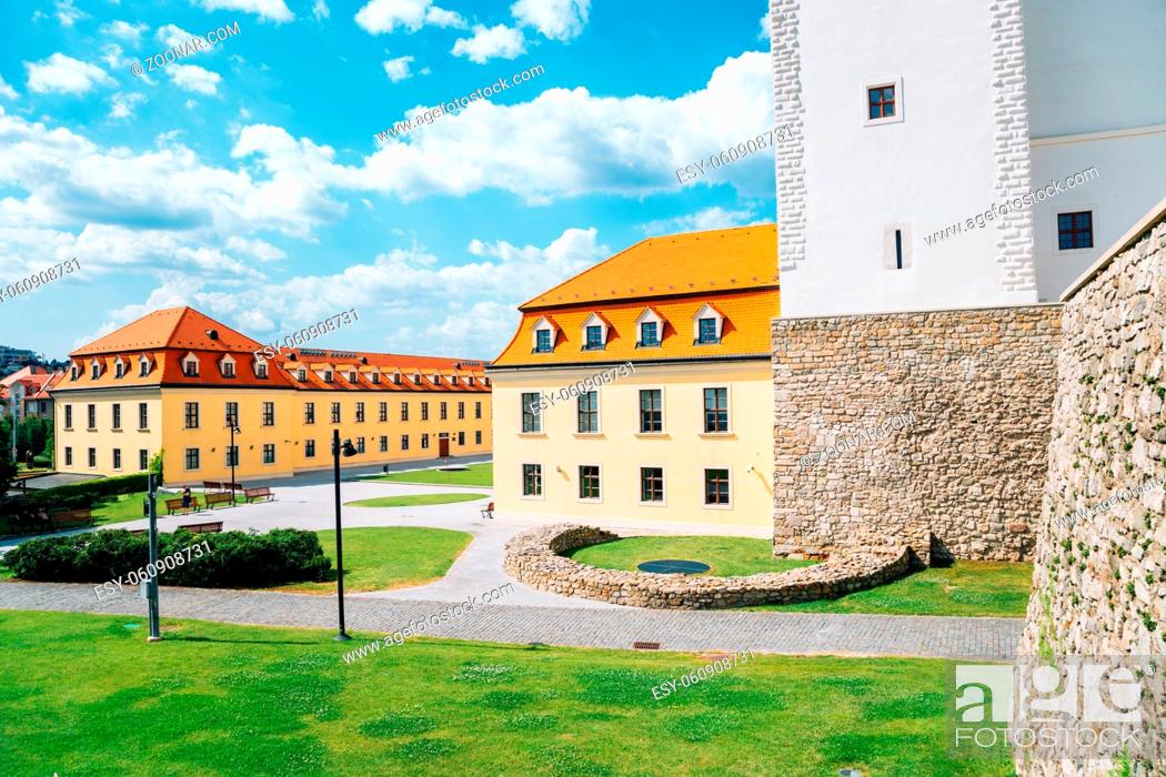 Bratislava Castle - Wikipedia