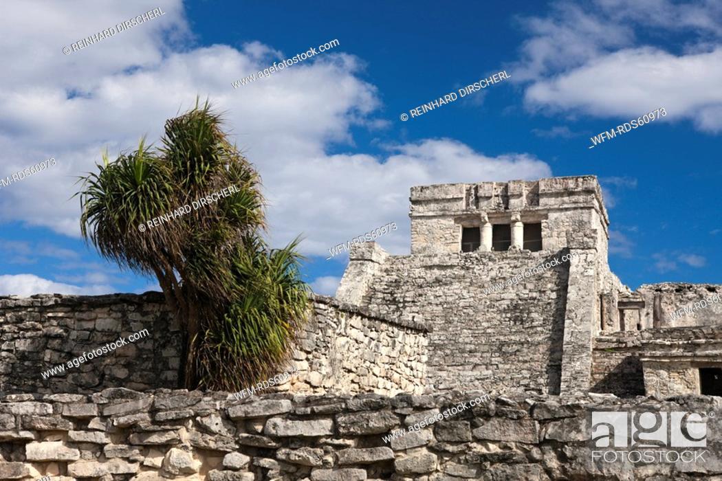 Stock Photo: Maya Ruines el Castillo of Tulum, Riviera Maya, Yucatan Peninsula, Mexico.