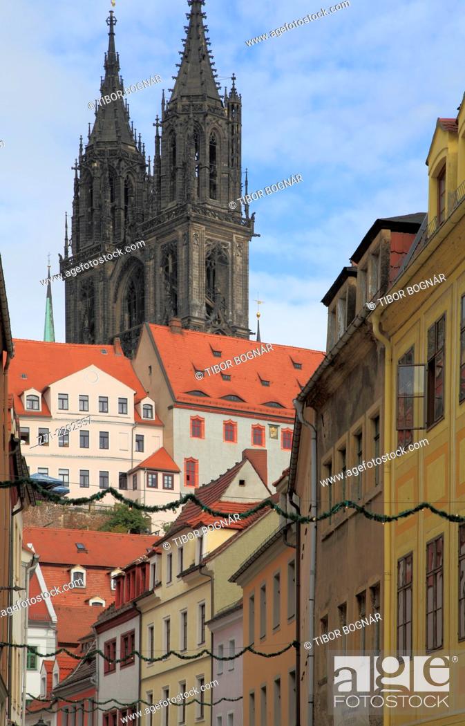 Stock Photo: Germany, Saxony, Meissen, Cathedral, street scene.