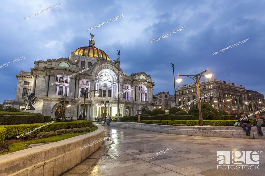Stock Photo: Palacio De Bellas Artes at twilight, Mexico City, Mexico.