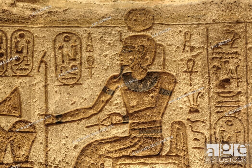 Photo de stock: Sunken Relief, Lateral Chamber, Ramses II Temple, UNESCO World Heritage Site, Abu Simbel, Egypt.