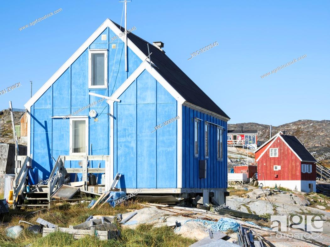 Stock Photo: The Inuit village Oqaatsut (once called Rodebay) located in the Disko Bay. America, North America, Greenland, Denmark.