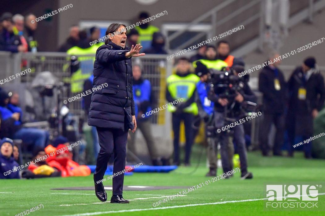 Stock Photo: Milano, Italy. 31st, January 2023. Head coach Simone Inzaghi of Inter seen in the Coppa Italia match between Inter and Atalanta at Giuseppe Meazza in Milano.
