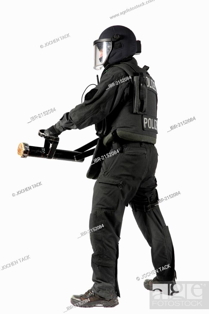 Nøjagtighed Smøre Guggenheim Museum Police, Special Task Force, SEK, officer holding a metal battering ram for  the forced entry of doors..., Stock Photo, Picture And Rights Managed  Image. Pic. IBR-2152084 | agefotostock