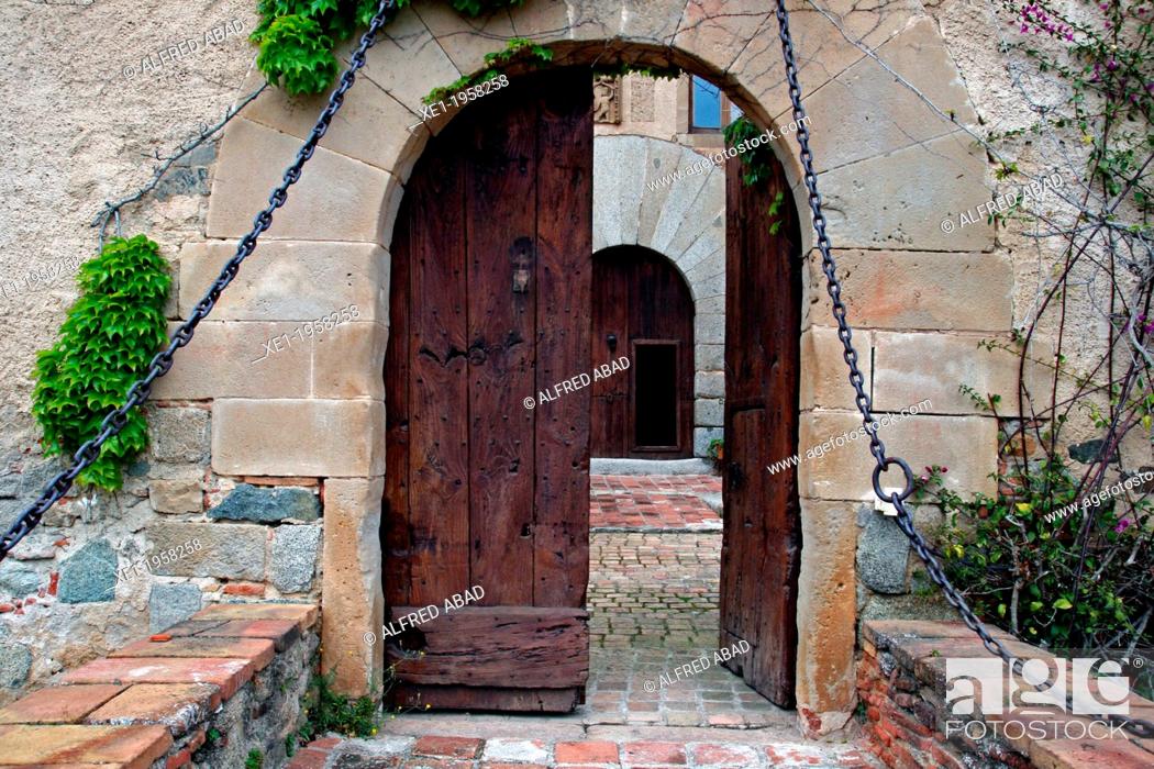 Stock Photo: wooden door, Vilassar Castle, Vilassar de Dalt, Catalonia, Spain.