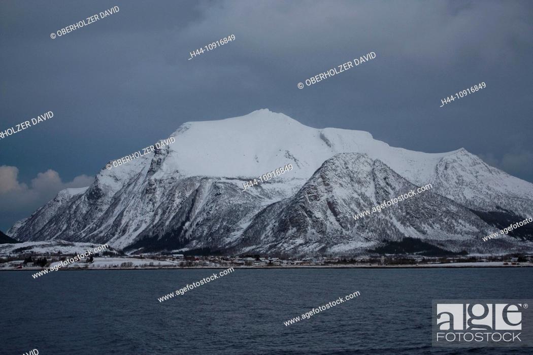 Stock Photo: Europe, Scandinavia, Norway, Hurtigruten, sea cruise, MS, Polarlys, cruise, ship journey, cold, mailboat, packet ship, mountains, mountain, snow, snow mountain.