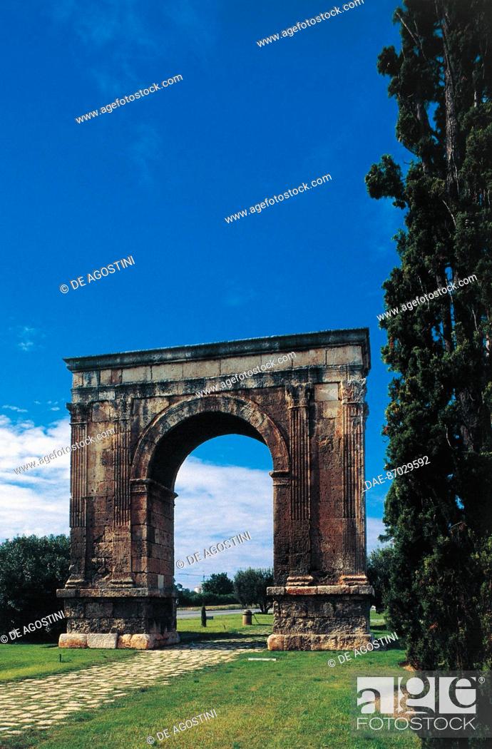 Stock Photo: Arc de Bera', Roda de Bara', Tarragona (UNESCO World Heritage List, 2000), Catalonia, Spain. Roman civilisation, 13 BC.
