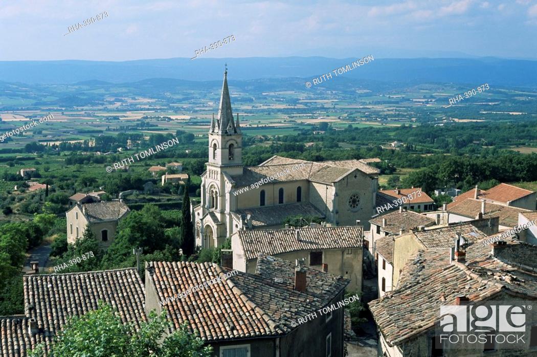 Stock Photo: View over village and church to Luberon countryside, Bonnieux, Vaucluse, Provence, France, Europe.