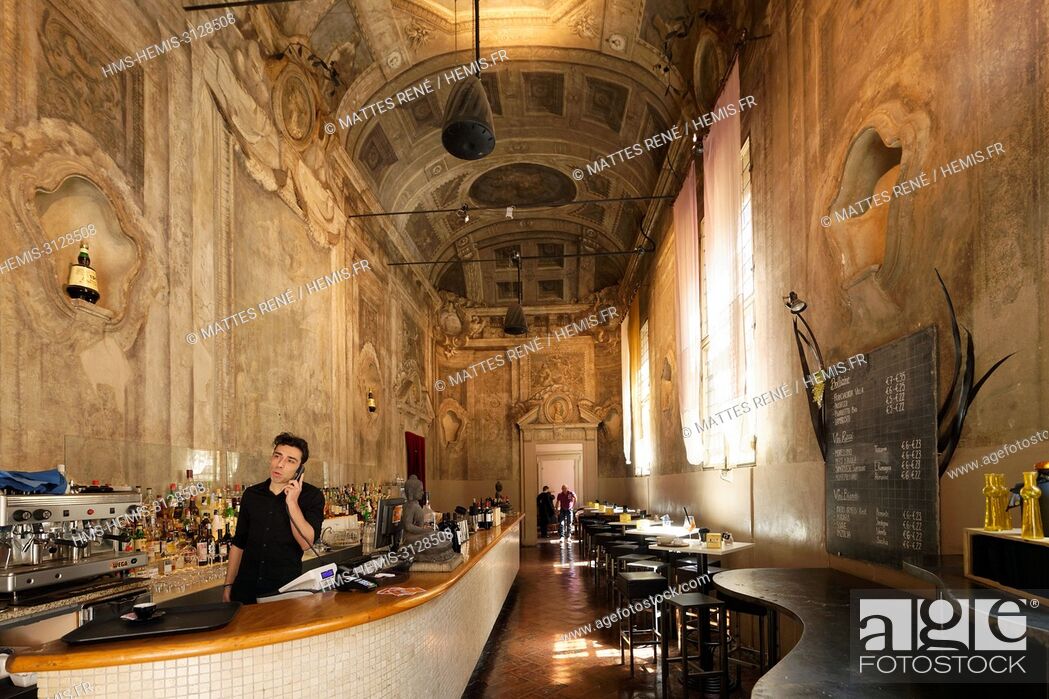 Stock Photo: Italy, Emilia Romagna, Bologna, Le Stanze, bar restaurant housed in the former private chapel of the 16th century Palazzo Bentivoglio.