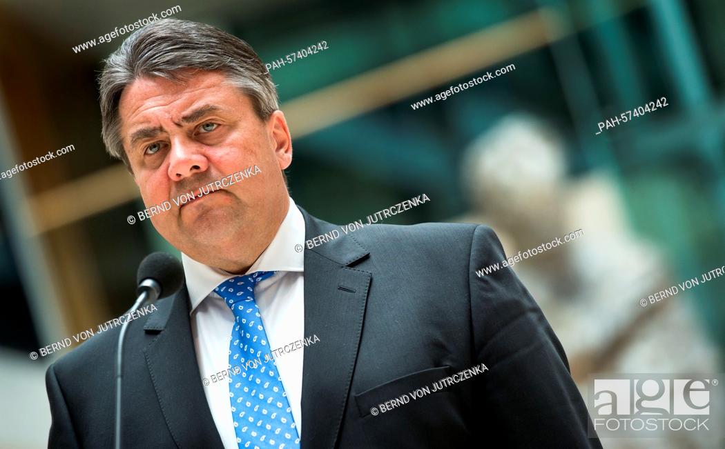 Stock Photo: Chairman of the SPD Sigmar Gabriel delivers a statement on the death of German author Guenter Grass at Willy Brandt House in Berlin, Germany, 13 April 2015.