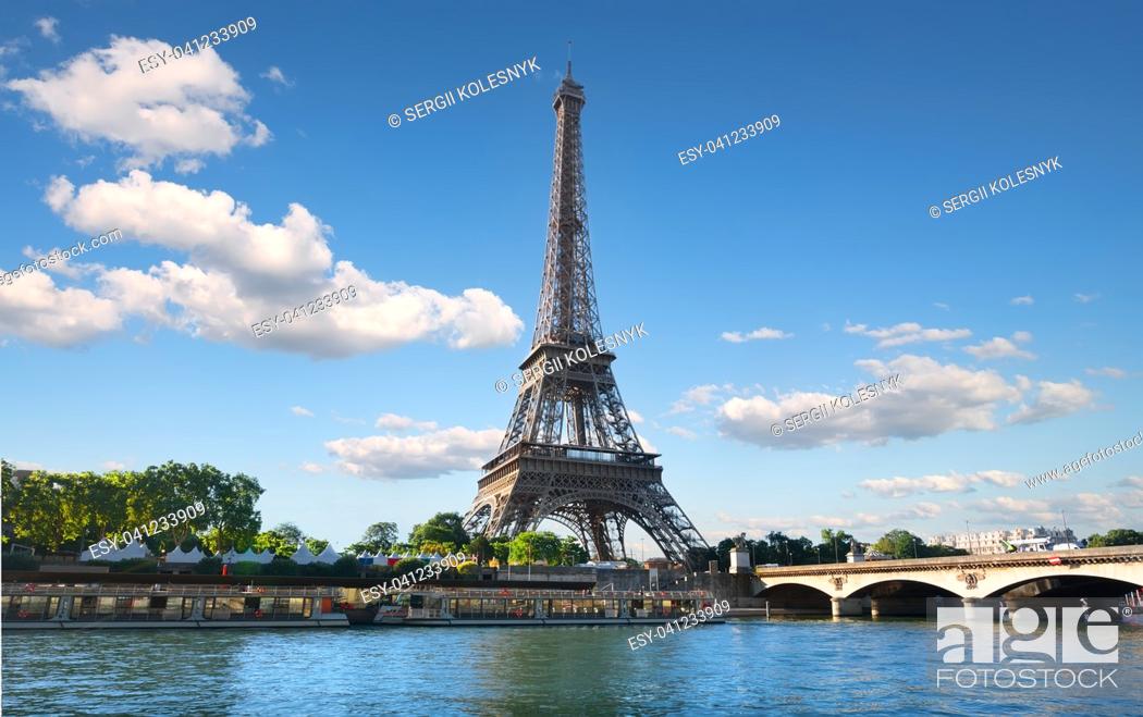 Stock Photo: Eiffel Tower and bridge Iena on the river Seine in Paris, France.