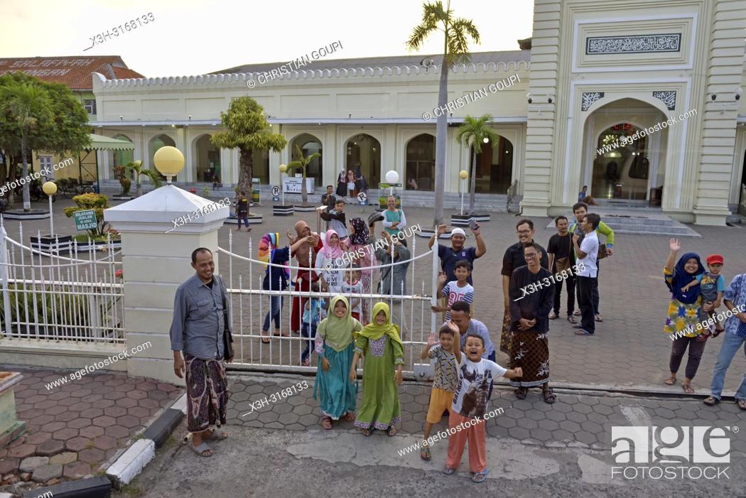 Imagen: Al Jami Kauman Mosque, Pekalongan, Java island, Indonesia, Southeast Asia.
