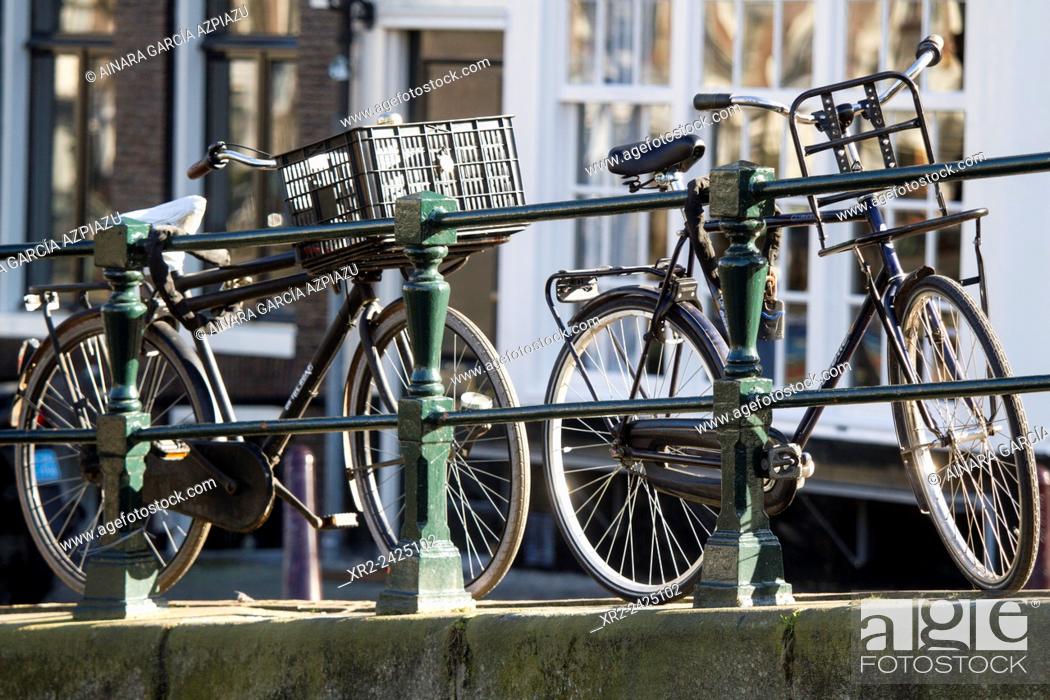 Stock Photo: Bikes in Leidsegracht, Amsterdam, Holland.