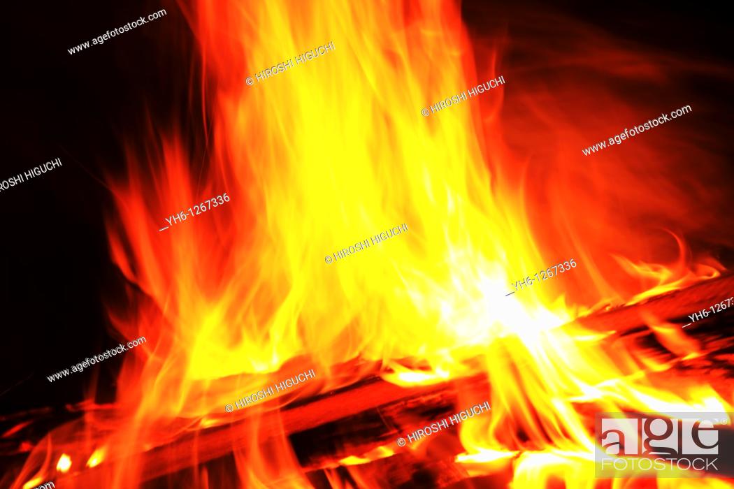 Stock Photo: Log fire, close-up, Germany, Hessen, Ruedesheim.