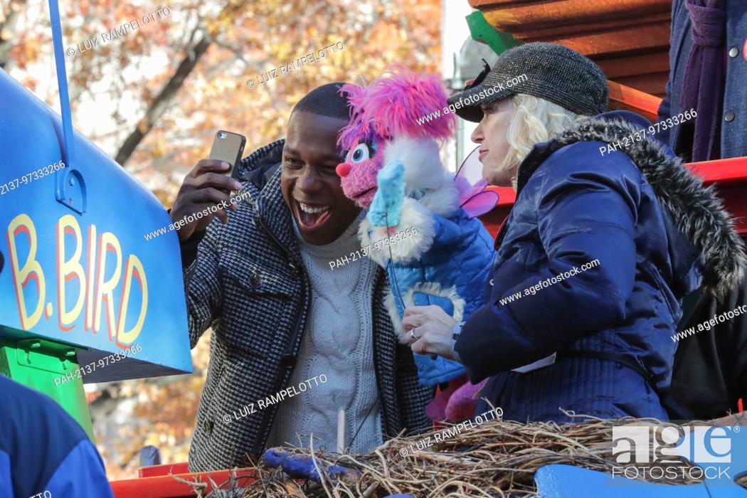 Stock Photo: Central Park West, New York, USA, November 23 2017 - Singer Leslie Odom Jr. attends the 91st Annual Macy's Thanksgiving Day Parade today in New York City.