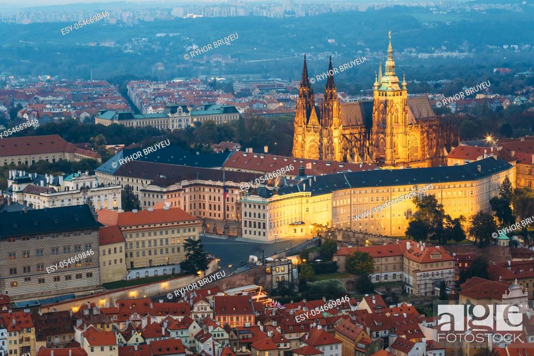 Photo de stock: View of Prague, Czech Republic. Castle, St. Vitus Cathedral. Aerial view to Lesser Town, Prague castle and St. Nicholas church.