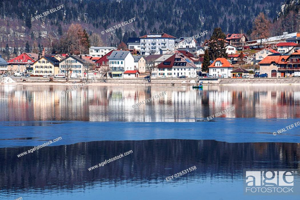 Stock Photo: Nature, Water, Scenic, Country, Forest, Snow, Lake, Village, Bank, Seeing, Community, Switzerland, Mirror, Law, Freshwater, Lakeshore, Wald, Inland, Plateau, Lakeside, Market Town, Dorf, Hauser, Thaw, Lac, Jura, Dacher, Neuchâtel, Bauernhauser, Le Pont