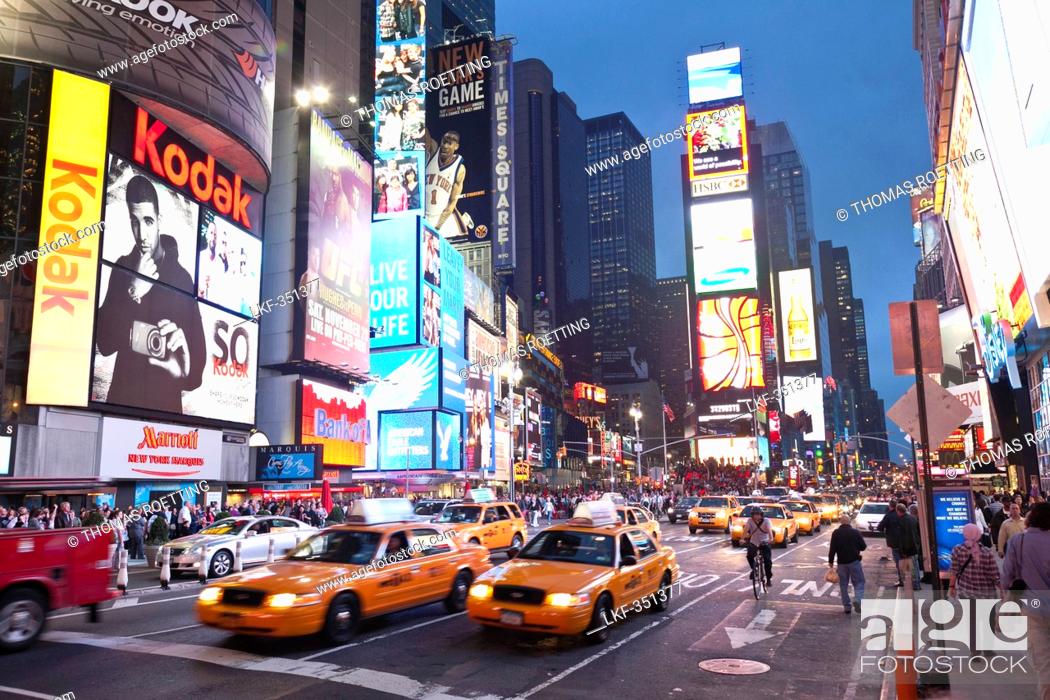 61X91CM NEW YORK YELLOW CABS TIMES SQUARE POSTER PICTURE PRINT LAMINATED 