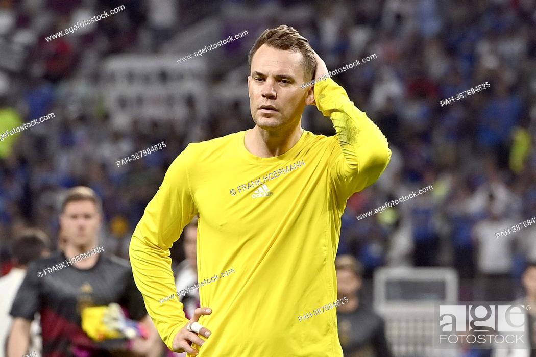 Stock Photo: Manuel NEUER (goalwart FC Bayern Munich) is out for the rest of the season after a skiing accident! archive photo; frustrated with goalwart Manuel NEUER (GER).